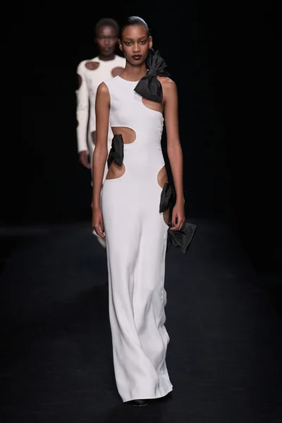 Look 38